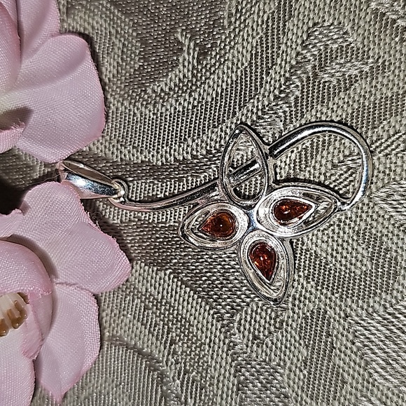 New Sterling Silv3r Baltic Amber Floral Pendant - Picture 7 of 7